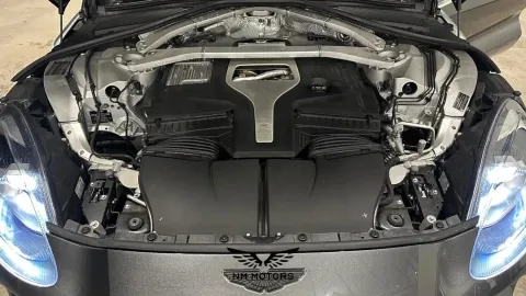 Car image 32