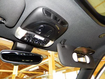 Car image 25