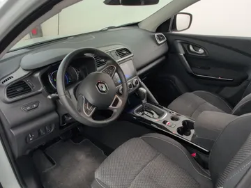 Car image 33