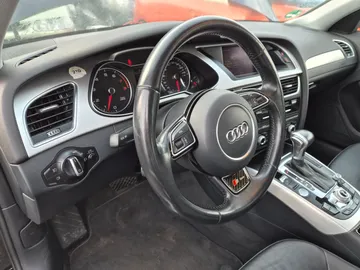 Car image 32