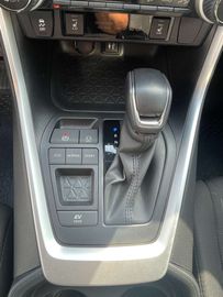 Car image 33