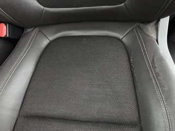 Car image 42