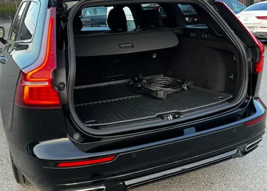 Car image 29