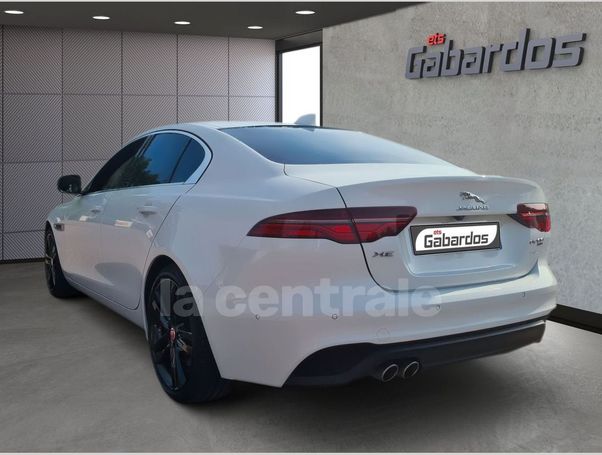 Jaguar XE 150 kW image number 16