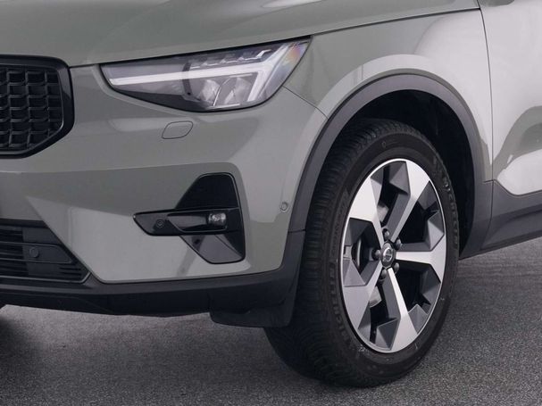 Volvo XC40 T2 Plus Dark 95 kW image number 10