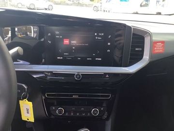 Car image 12