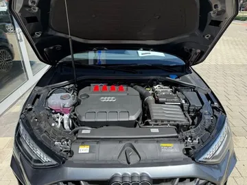 Car image 29
