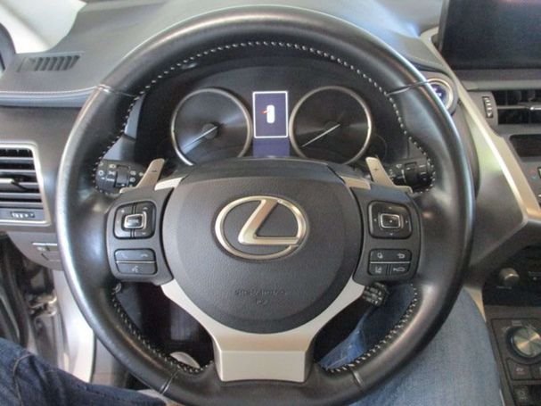 Lexus NX 300 h 145 kW image number 16