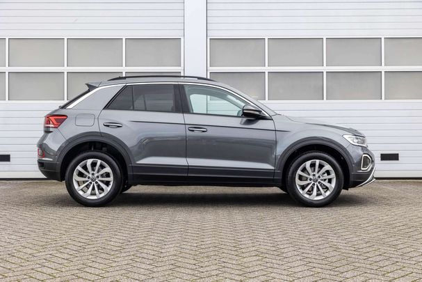 Volkswagen T-Roc 1.5 TSI DSG 110 kW image number 3