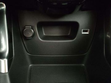 Car image 28