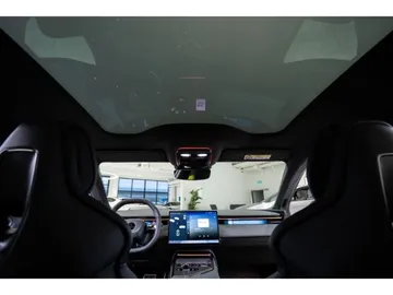Car image 29