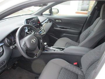 Car image 13