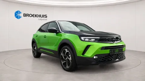Car image 2