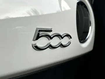 Car image 28