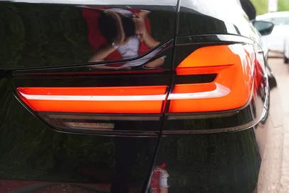 Car image 37