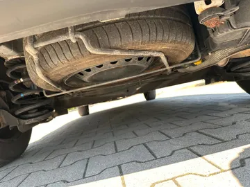 Car image 35