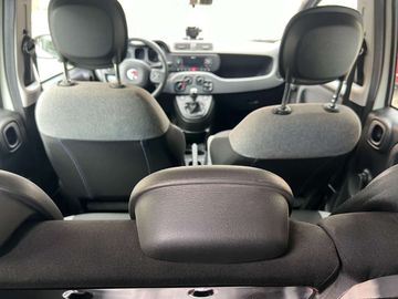 Car image 11