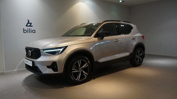 Volvo XC40 B3 Plus Dark 120 kW image number 1