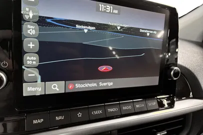 Car image 26