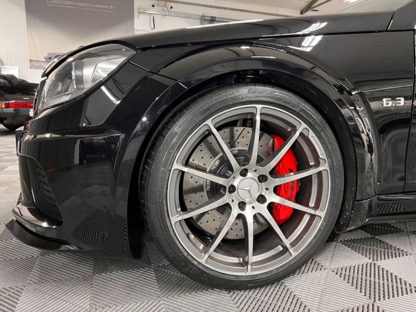 Mercedes-Benz C 63 AMG C Black Series 380 kW image number 4