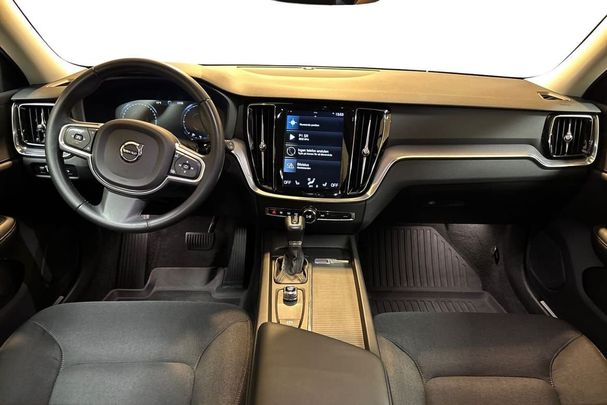 Volvo V60 D3 Momentum 111 kW image number 8