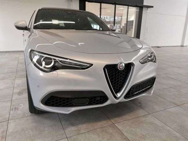 Alfa Romeo Stelvio 2.0 Turbo 206 kW image number 2