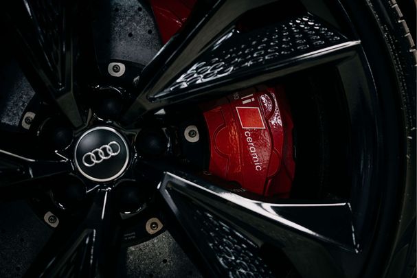 Audi RS6 TFSI quattro 441 kW image number 3