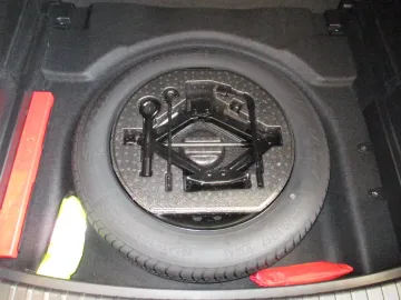 Car image 29