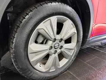 Car image 22