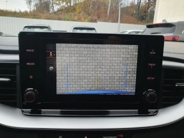 Car image 37