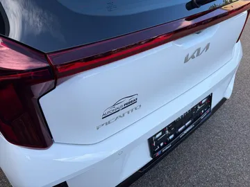Car image 31