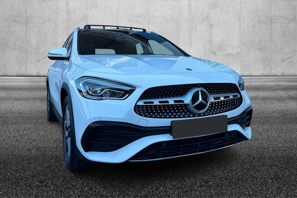 Mercedes-Benz GLA 250 4Matic 165 kW image number 3