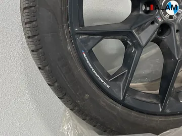 Car image 48