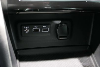 Car image 36