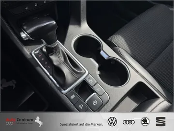 Car image 27