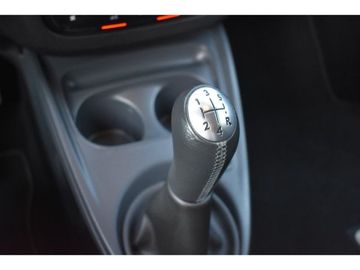 Car image 25