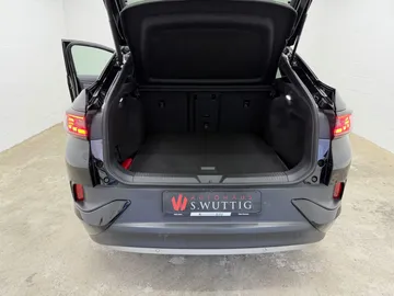 Car image 35