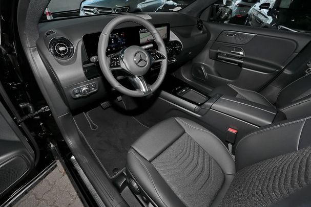 Mercedes-Benz GLA 180 100 kW image number 8