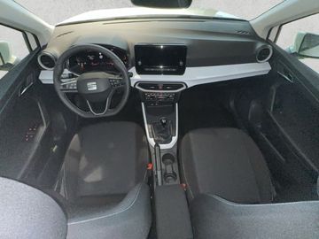 Car image 14