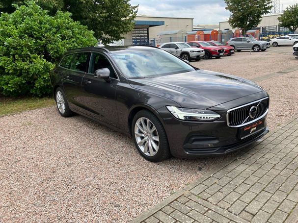 Volvo V90 B4 AWD Momentum 145 kW image number 2