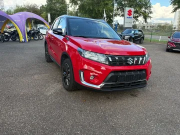 Car image 3