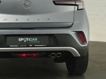 Car image 32