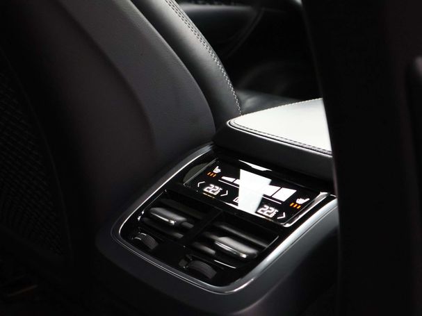 Volvo XC90 Recharge T8 AWD 287 kW image number 9