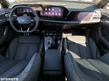 Car image 32
