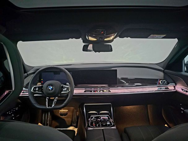 BMW 740d xDrive M Sport 220 kW image number 38