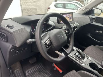 Car image 24