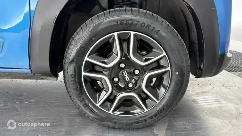 Car image 20