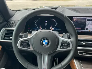 Car image 36