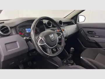 Car image 39