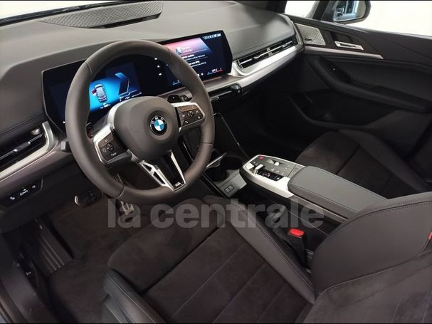 BMW 220i Active Tourer 125 kW image number 6